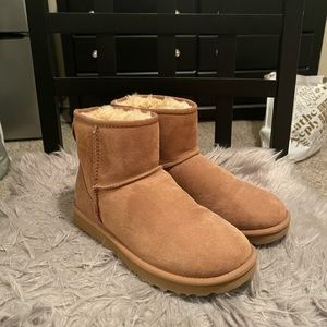 Classic Mini UGG Boot ll
